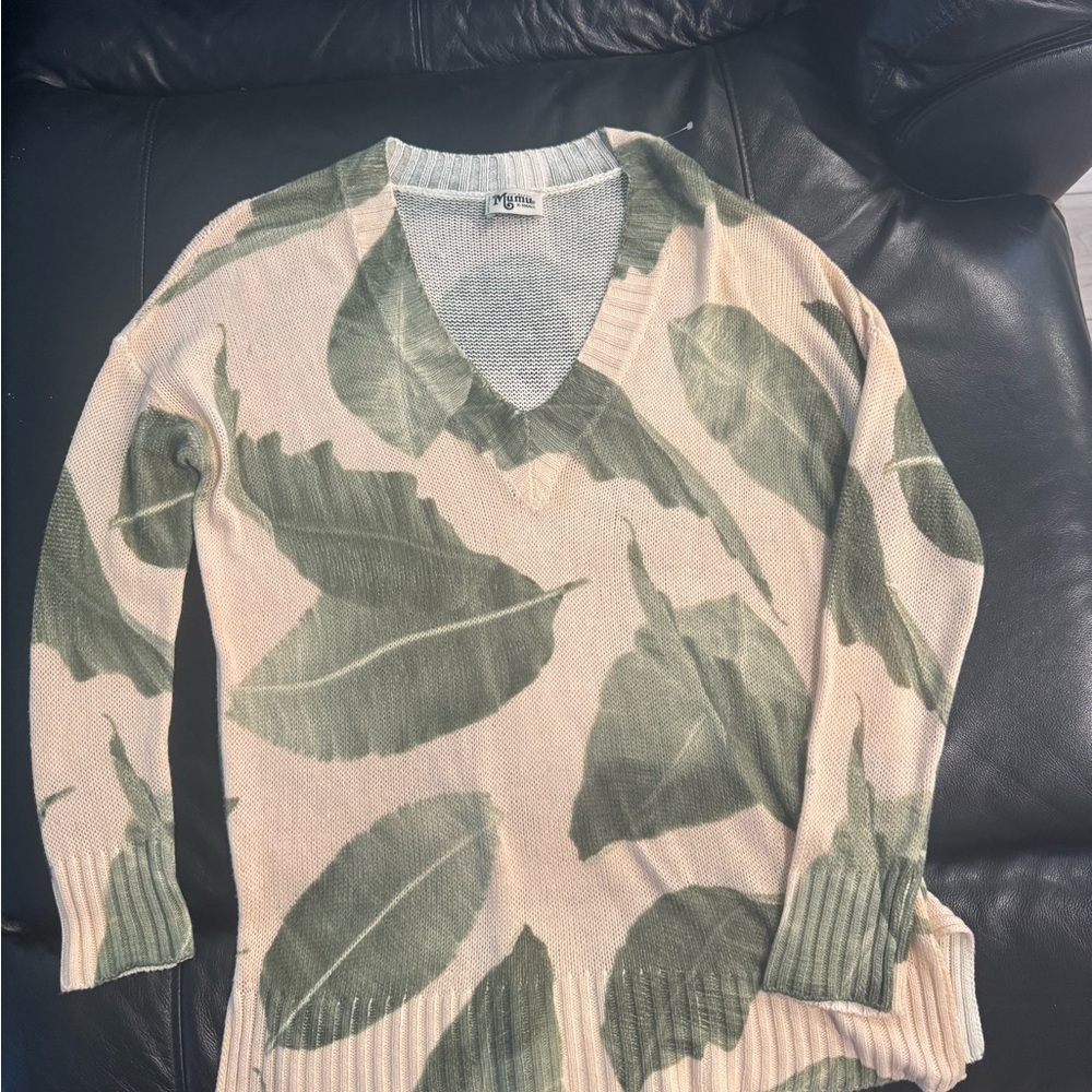 Show Me Your MuMu Leaf Print V-Neck Sweater